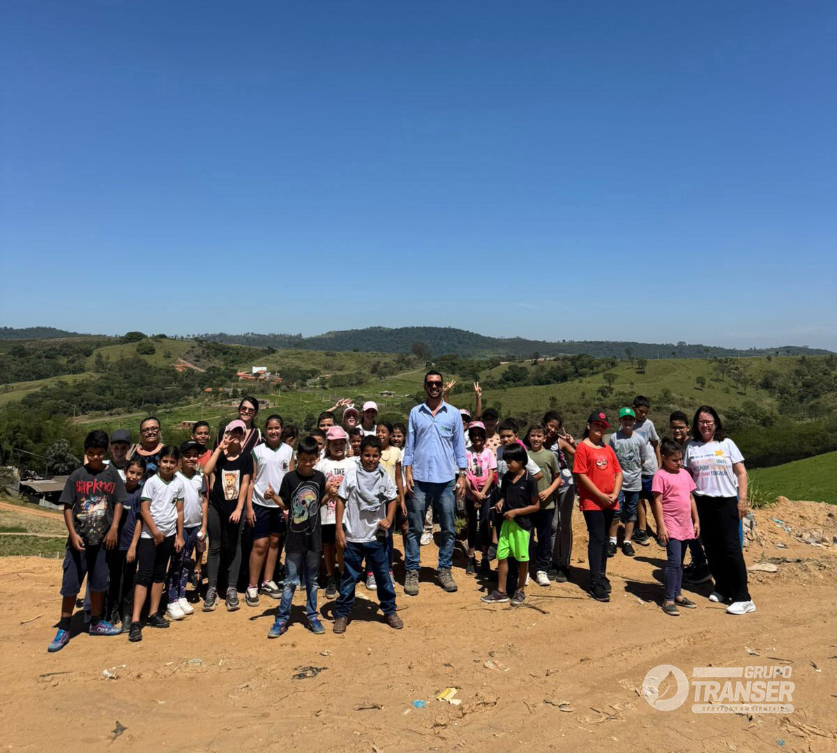 You are currently viewing Estudantes de Itobi vivenciam na prática a importância da gestão de resíduos em visita ao aterro da Transer